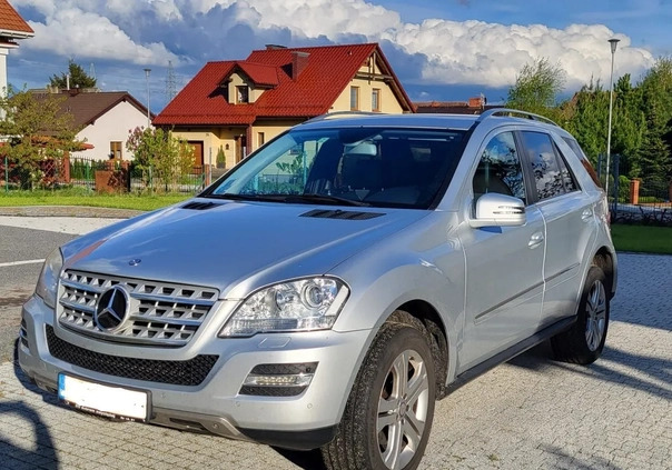 Mercedes-Benz ML cena 51000 przebieg: 268000, rok produkcji 2010 z Resko małe 191